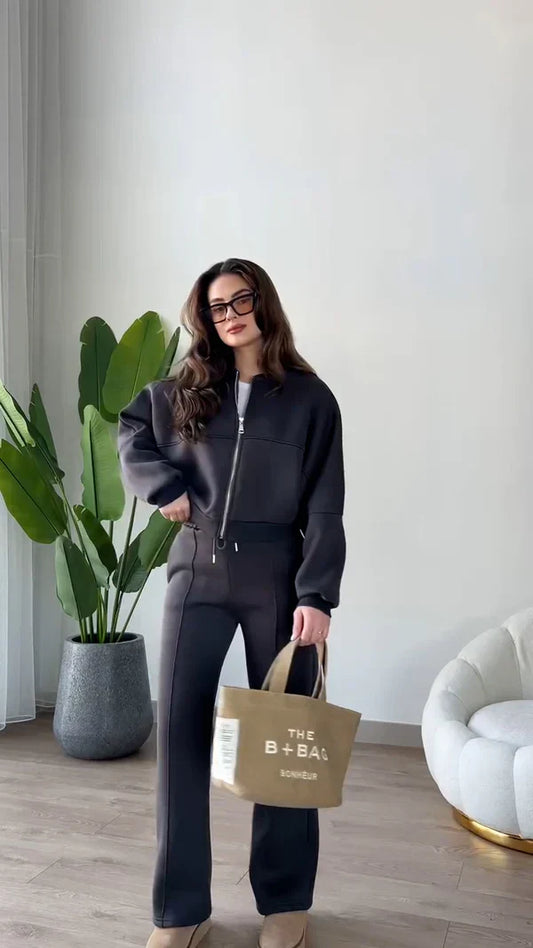 Women Casual Sports Sweatshirt and Jogger Pants (2-piece Set)